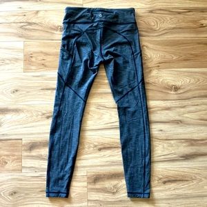 Lululemon Womens size 6 grey workout leggings full length
